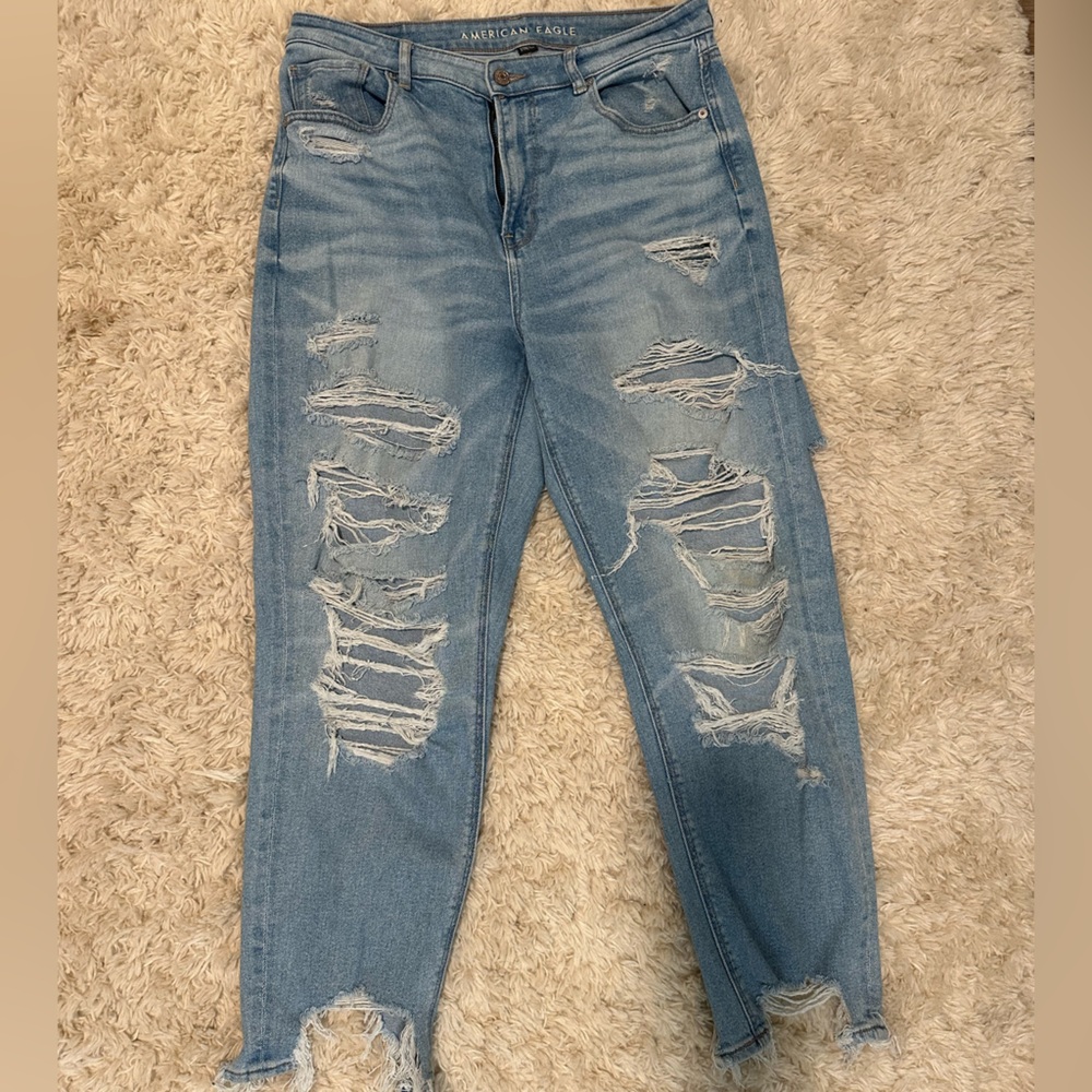 American Eagle Distressed Blue Jeans